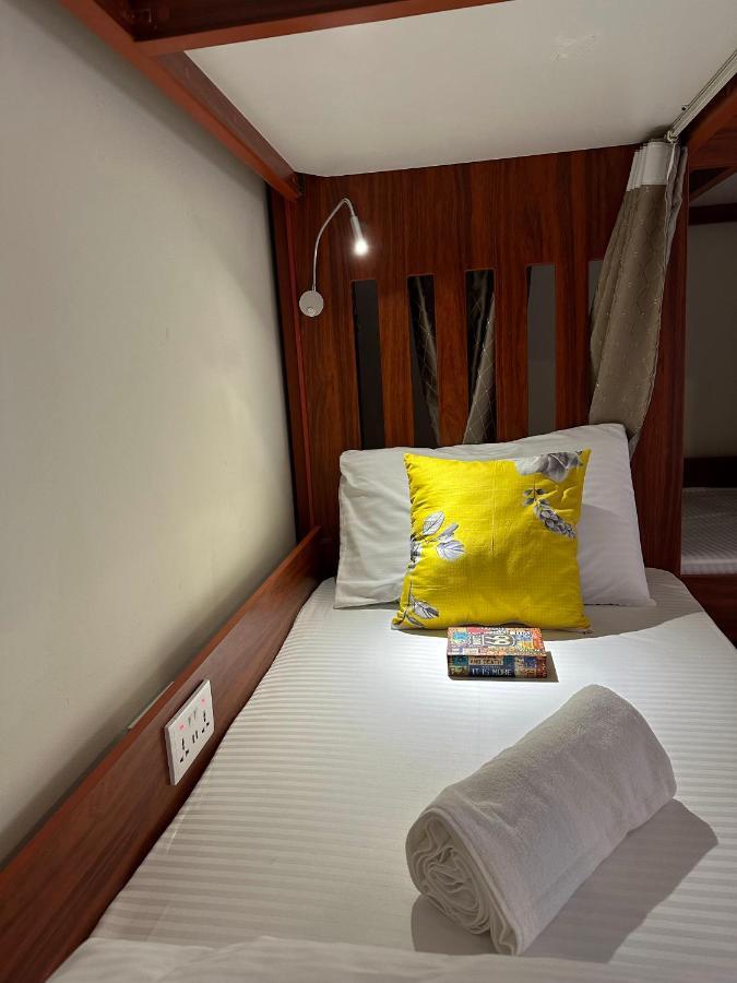 Ostello Business Backpackers Jbr Dubai Esterno foto