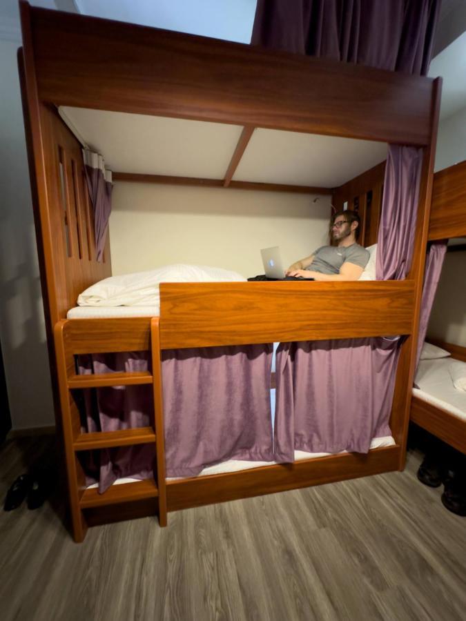 Ostello Business Backpackers Jbr Dubai Esterno foto