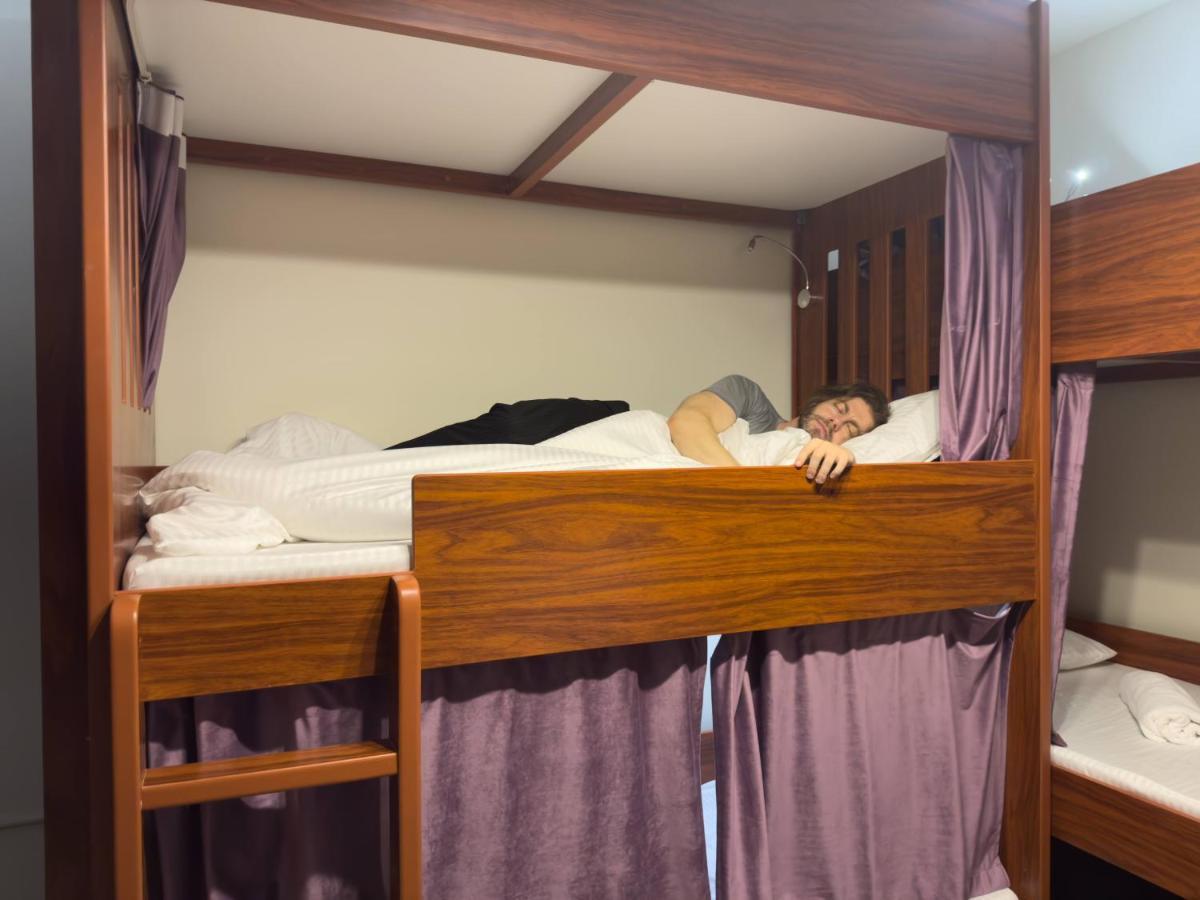 Ostello Business Backpackers Jbr Dubai Esterno foto