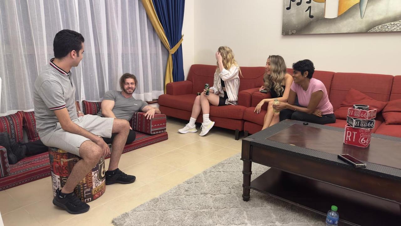 Ostello Business Backpackers Jbr Dubai Esterno foto